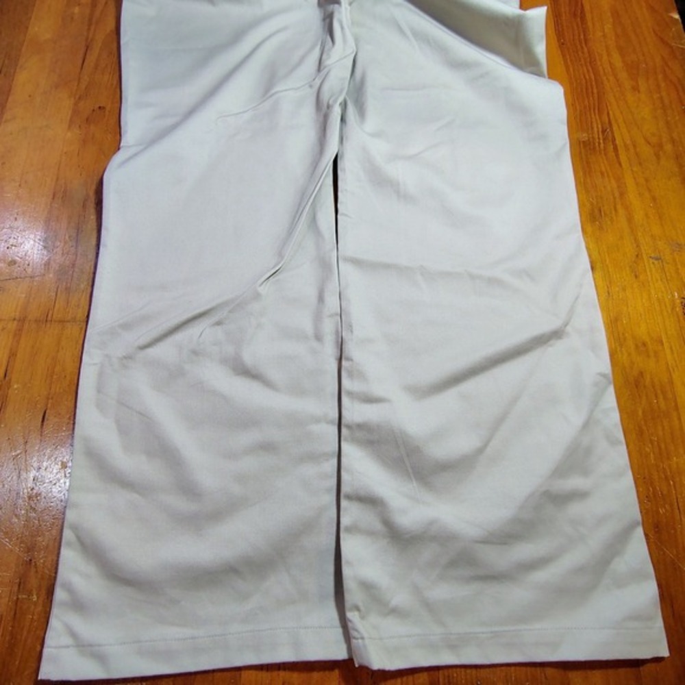 IZOD Girls Plus Schoolwear Pants Stain Repellent Adjustable Khaki Size 18 1/2 - Picture 9 of 10